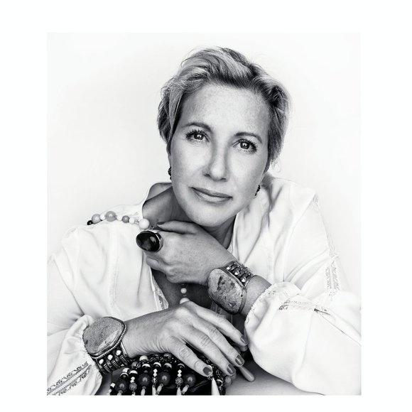 Meet your Posher, Janet - Picture 1 of 1